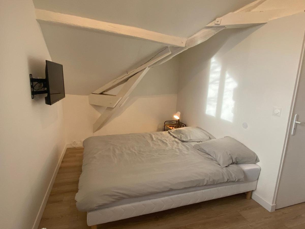 Studio Dans Les Ecuries Du Chateau Bonnelles 外观 照片