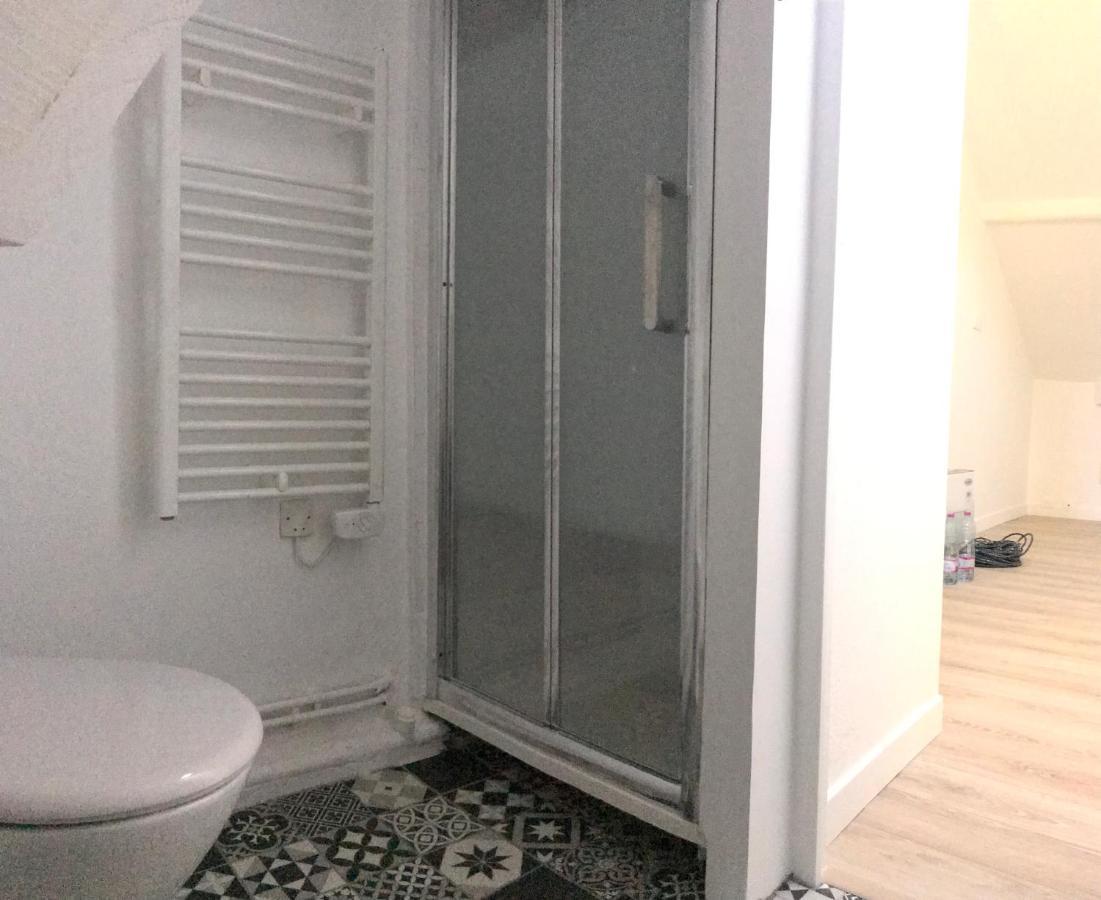 Studio Dans Les Ecuries Du Chateau Bonnelles 外观 照片